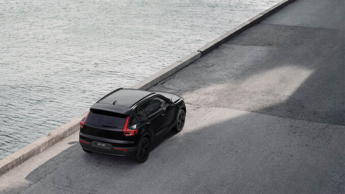 Volvo XC40 2.0 B4P Plus Black Edition 5dr Auto Petrol Estate - Image 8